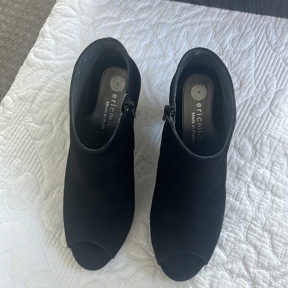 Eric Michael suede heels black. Size 7. - Picture 2 of 5